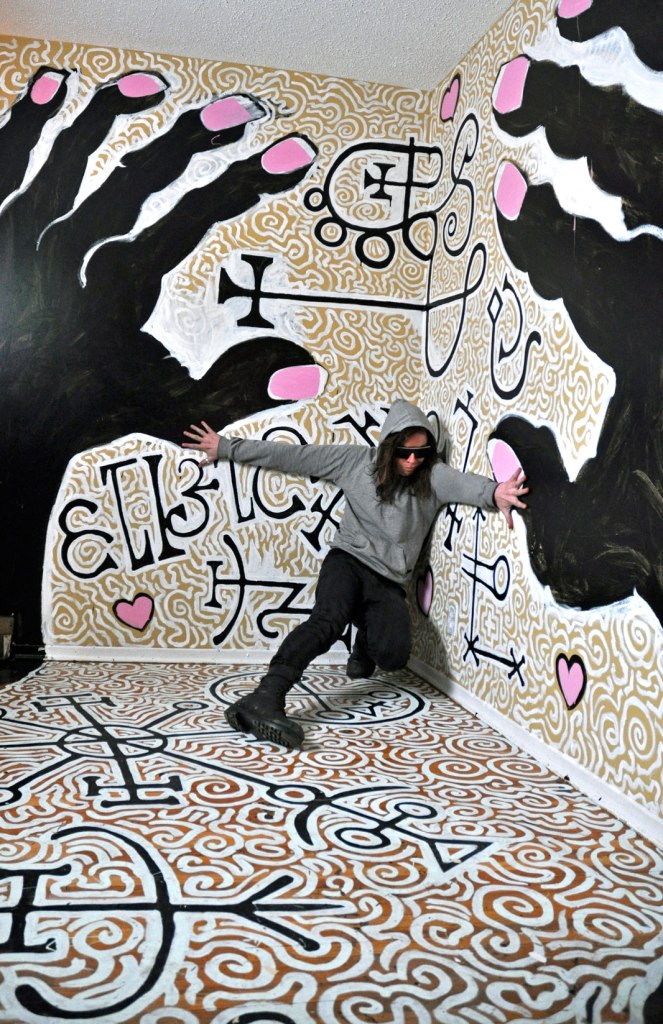 VISUAL-ARTS-Wreck-City-2013-04-17T20-30-06-152995